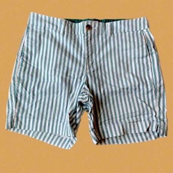 COPY - Old Navy Women's Everyday Cotton Short Green and White Striped - Picture 1 of 9